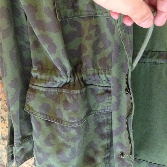 Coat - Picture 8 of 8